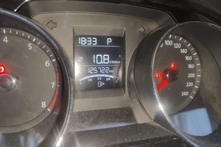 Used Volkswagen Bora 2018 1.5L Automatic Comfort Model Odometer Close Up