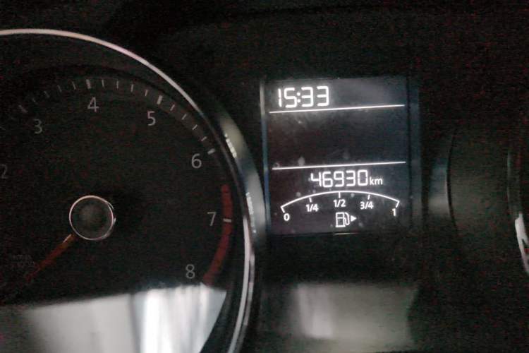 Used Volkswagen Bora 2018 1.5L Automatic Fashion Model Odometer Close Up
