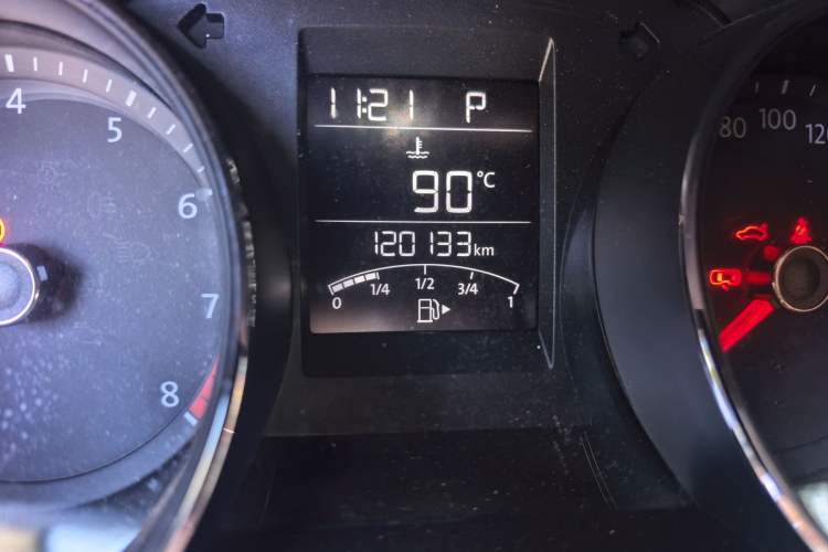 Used Volkswagen Bora 2018 1.5L Automatic Comfort Model Odometer Close Up