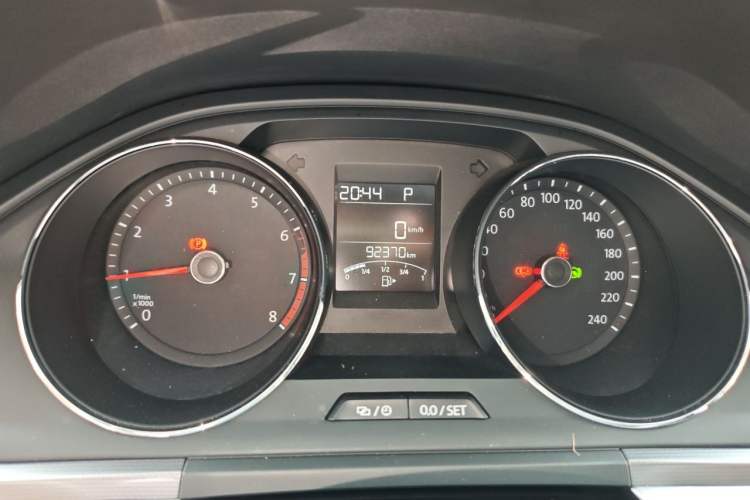 Used Volkswagen Bora 2018 1.5L Automatic Fashion Model Odometer Close Up