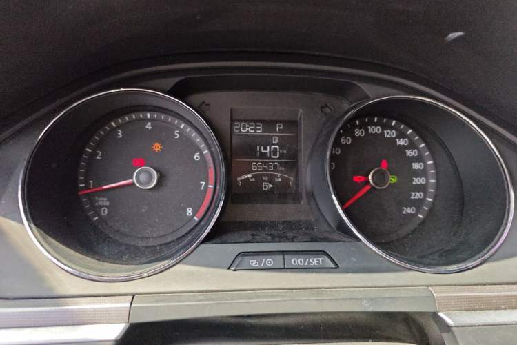Used Volkswagen Bora 2018 1.5L Automatic Fashion Model Odometer Close Up