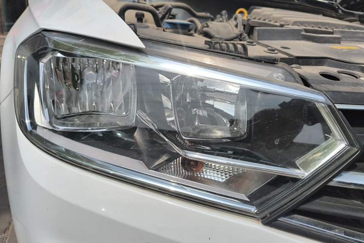 Used Volkswagen Bora 2018 1.5L Automatic Fashion Model Right Front Headlight