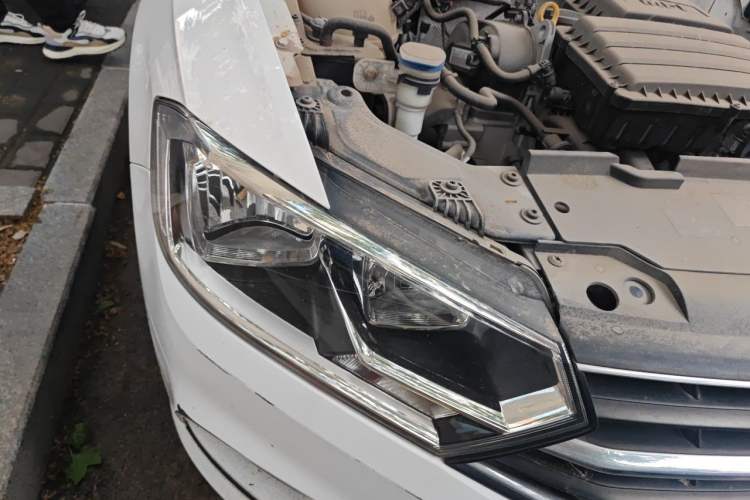 Used Volkswagen Bora 2018 1.5L Automatic Fashion Model Right Front Headlight