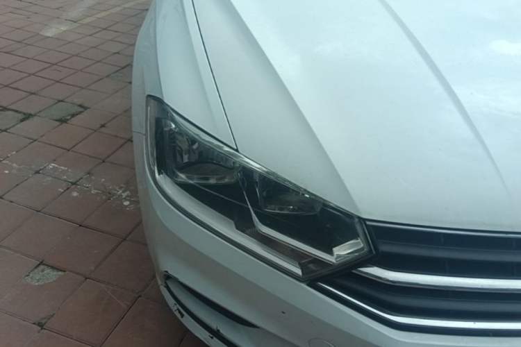 Used Volkswagen Bora 2018 1.5L Automatic Fashion Model Right Front Headlight