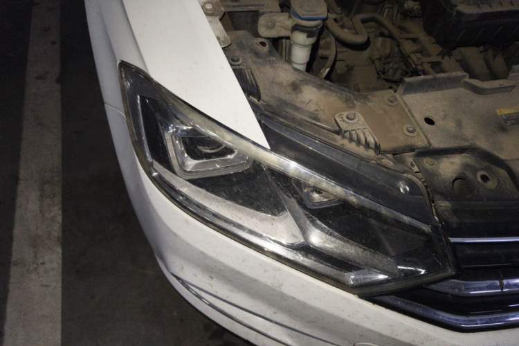 Used Volkswagen Bora 2018 1.5L Automatic Comfort Model Right Front Headlight
