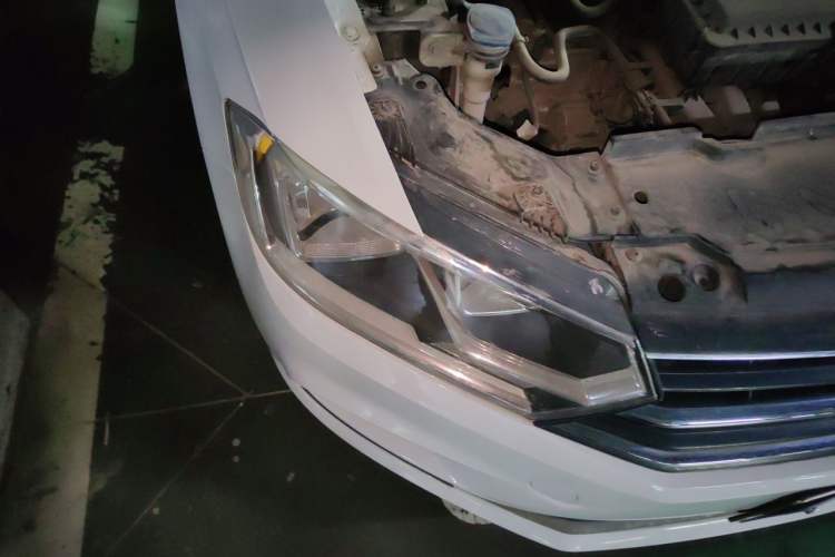 Used Volkswagen Bora 2018 1.5L Automatic Fashion Model Right Front Headlight