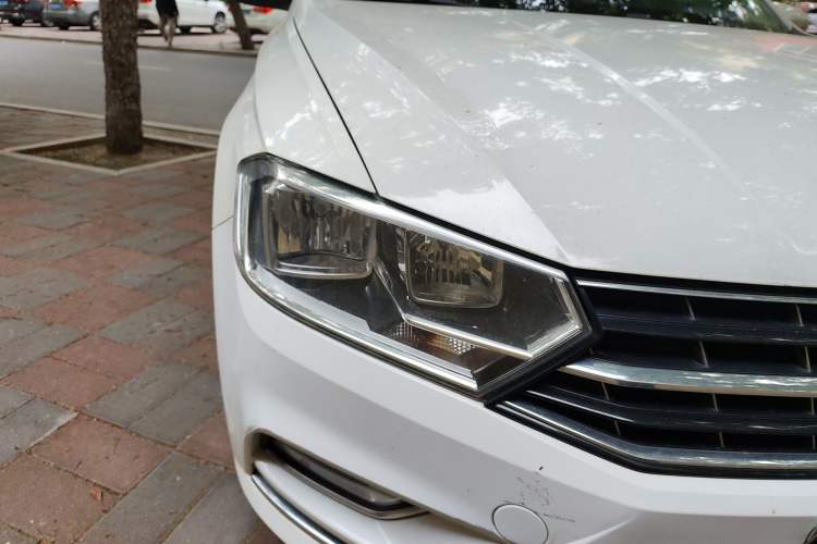 Used Volkswagen Bora 2018 1.5L Automatic Comfort Model Right Front Headlight