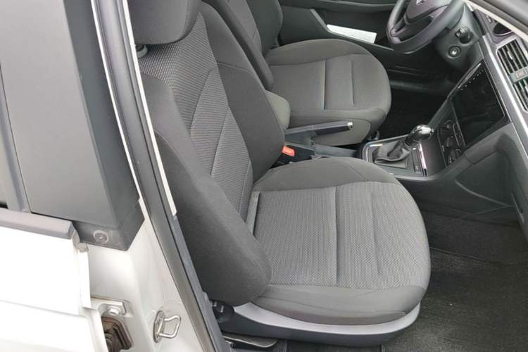 Used Volkswagen Bora 2018 1.5L Automatic Fashion Model Right Front Seat
