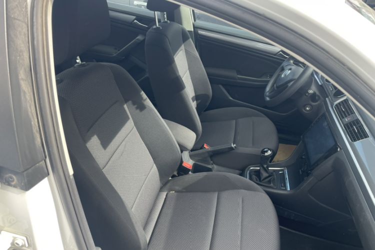 Used Volkswagen Bora 2018 1.5L Manual Fashion Model Right Front Seat