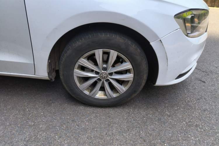 Used Volkswagen Bora 2018 1.5L Automatic Fashion Model Right Front Wheel Hub