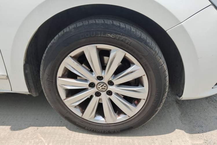 Used Volkswagen Bora 2018 1.5L Manual Comfort Model Right Front Wheel Hub