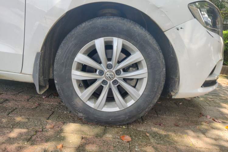 Used Volkswagen Bora 2018 1.5L Automatic Fashion Model Right Front Wheel Hub