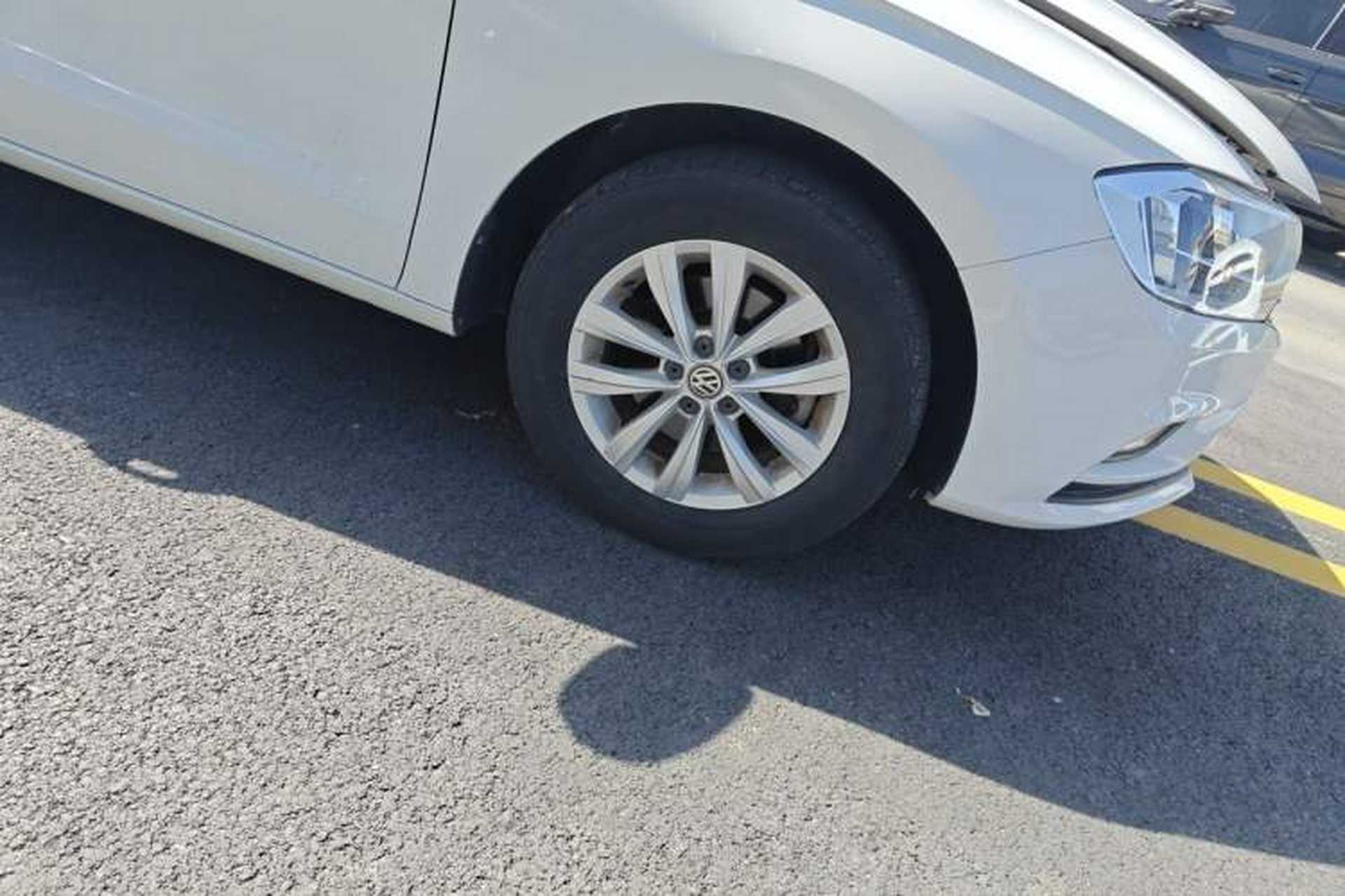 Used Volkswagen Bora 2018 1.5L Automatic Fashion Model Right Front Wheel Hub