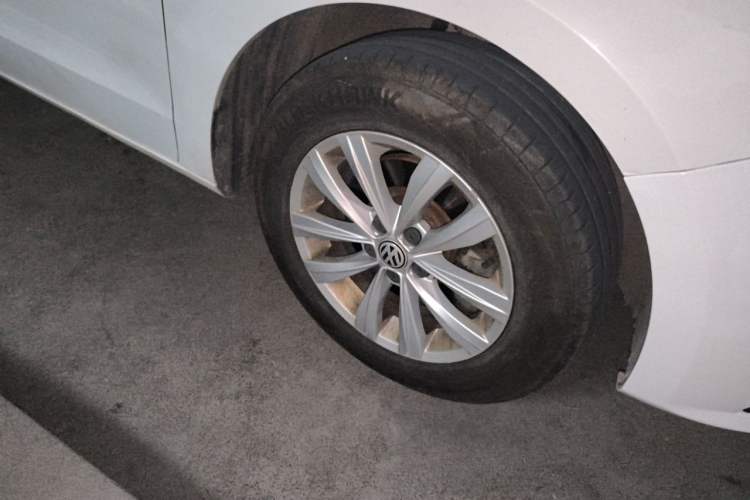Used Volkswagen Bora 2018 1.5L Automatic Fashion Model Right Front Wheel Hub