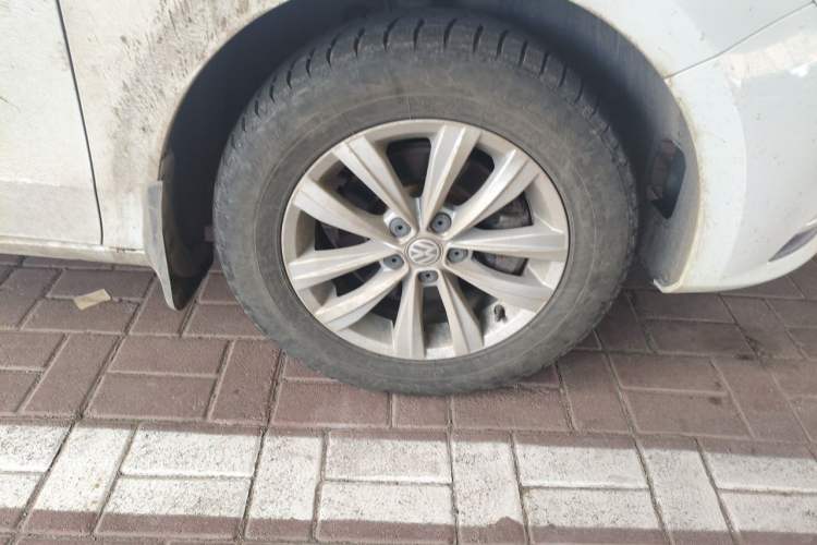 Used Volkswagen Bora 2018 1.5L Automatic Fashion Model Right Front Wheel Hub
