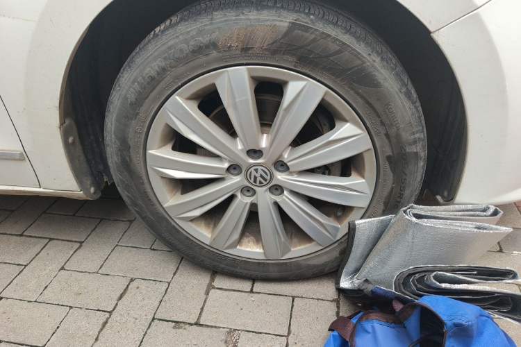 Used Volkswagen Bora 2018 1.5L Automatic Comfort Model Right Front Wheel Hub