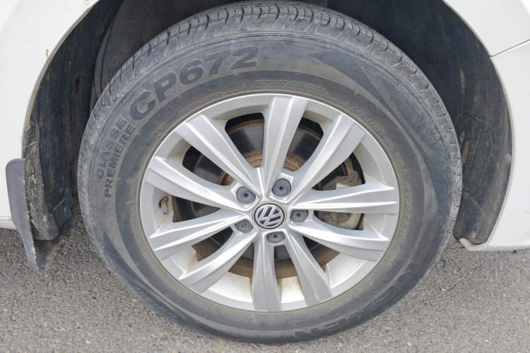 Used Volkswagen Bora 2018 1.5L Automatic Fashion Model Right Front Wheel Hub