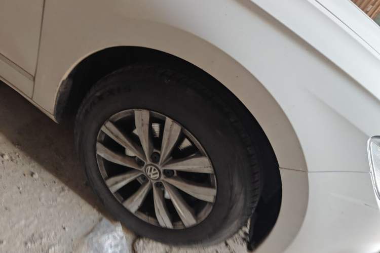 Used Volkswagen Bora 2018 1.5L Manual Fashion Model Right Front Wheel Hub