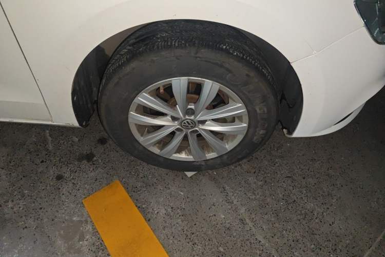 Used Volkswagen Bora 2018 1.5L Automatic Fashion Model Right Front Wheel Hub