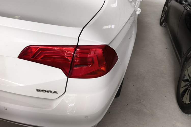 Used Volkswagen Bora 2018 1.5L Automatic Comfort Model Right Rear Taillight