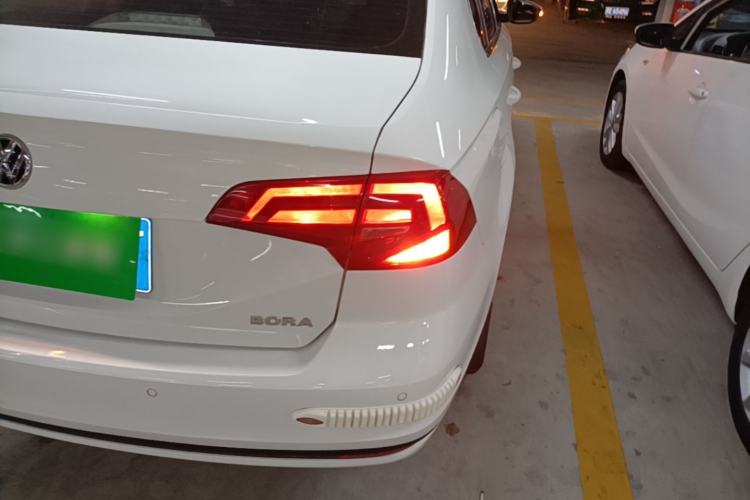 Used Volkswagen Bora 2018 1.5L Automatic Fashion Model Right Rear Taillight