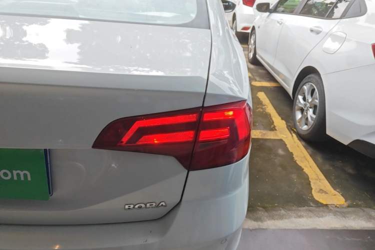Used Volkswagen Bora 2018 1.5L Automatic Comfort Model Right Rear Taillight
