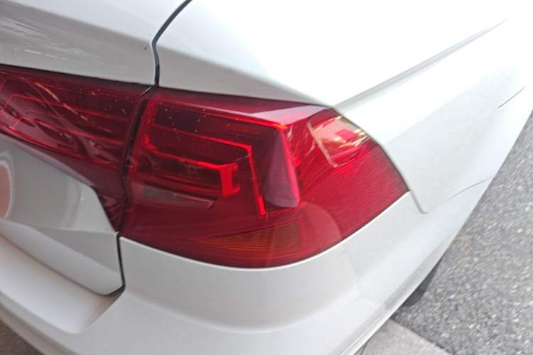 Used Volkswagen Bora 2018 1.5L Automatic Fashion Model Right Rear Taillight