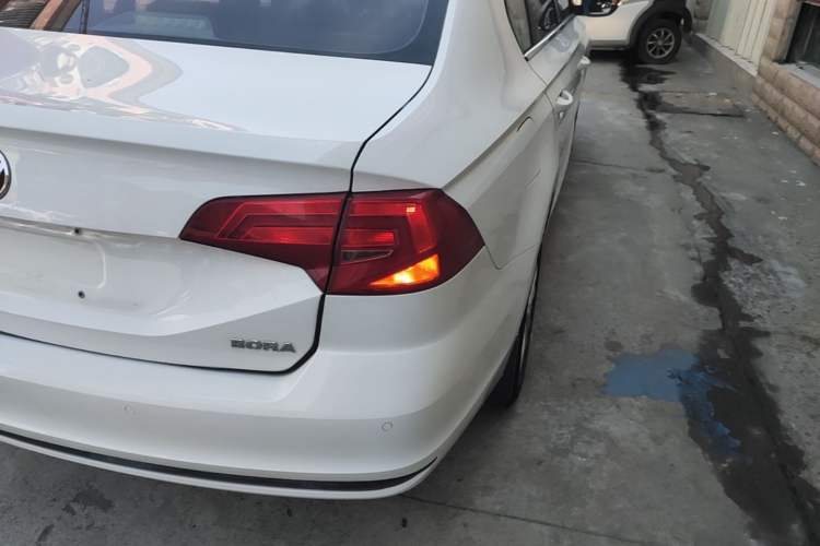 Used Volkswagen Bora 2018 1.5L Automatic Fashion Model Right Rear Taillight