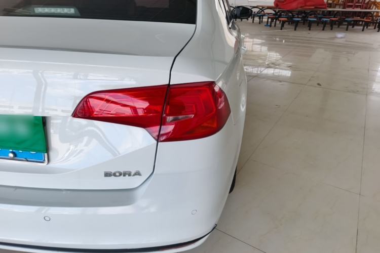 Used Volkswagen Bora 2018 1.5L Manual Fashion Model Right Rear Taillight