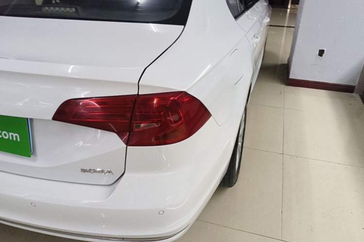 Used Volkswagen Bora 2018 1.5L Automatic Comfort Model Right Rear Taillight