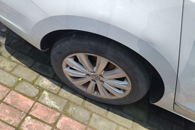 Used Volkswagen Bora 2018 1.5L Automatic Comfort Model Right Rear Wheel Hub