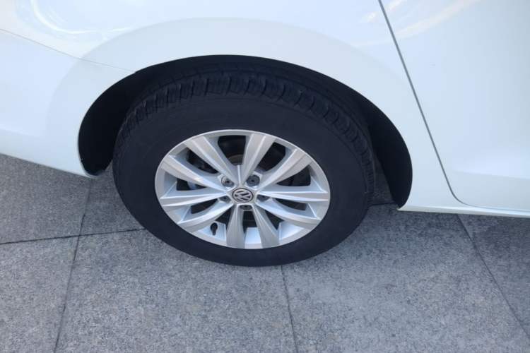 Used Volkswagen Bora 2018 1.5L Automatic Fashion Model Right Rear Wheel Hub