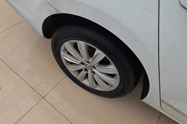 Used Volkswagen Bora 2018 1.5L Automatic Comfort Model Right Rear Wheel Hub