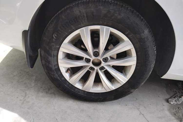 Used Volkswagen Bora 2018 1.5L Automatic Fashion Model Right Rear Wheel Hub