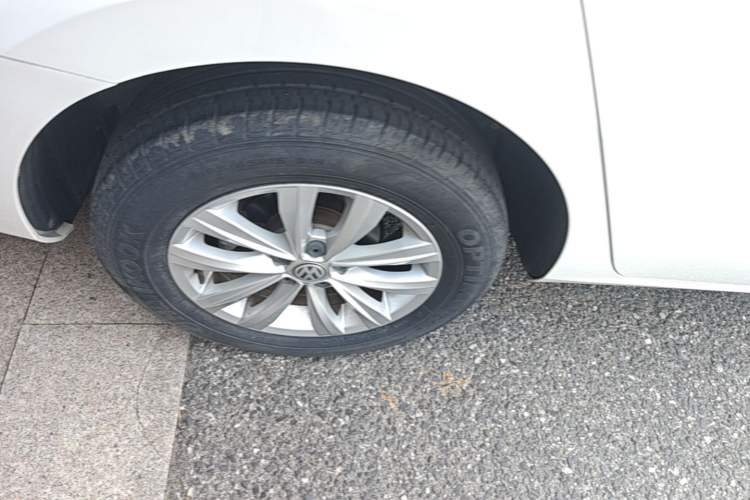 Used Volkswagen Bora 2018 1.5L Automatic Fashion Model Right Rear Wheel Hub
