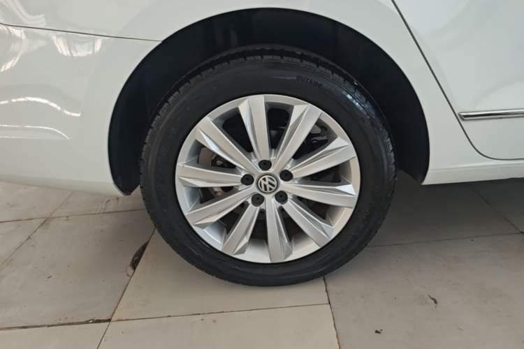 Used Volkswagen Bora 2018 1.5L Manual Comfort Model Right Rear Wheel Hub