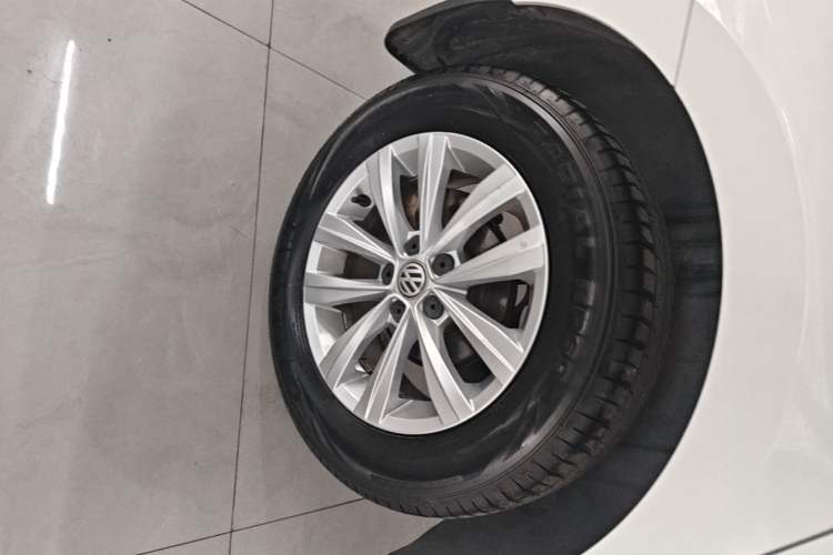 Used Volkswagen Bora 2018 1.5L Automatic Fashion Model Right Rear Wheel Hub