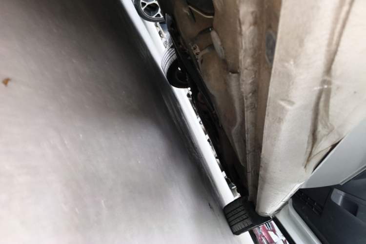 Used Volkswagen Bora 2018 1.5L Automatic Comfort Model Right Side Sill
