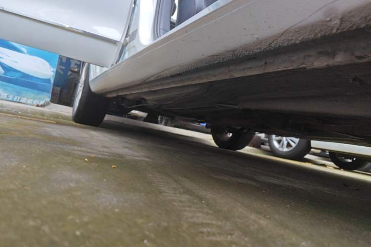 Used Volkswagen Bora 2018 1.5L Automatic Comfort Model Right Side Sill