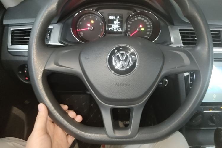 Used Volkswagen Bora 2018 1.5L Automatic Fashion Model Steering Wheel