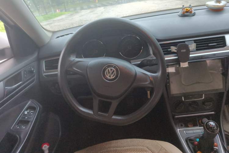 Used Volkswagen Bora 2018 1.5L Manual Fashion Model Steering Wheel