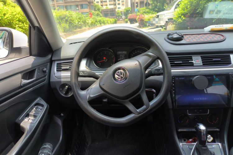 Used Volkswagen Bora 2018 1.5L Automatic Fashion Model Steering Wheel