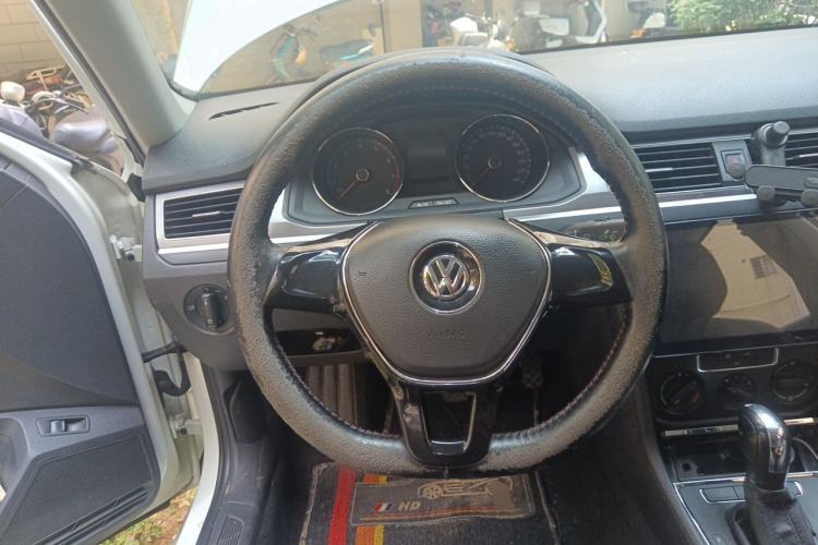 Used Volkswagen Bora 2018 1.5L Automatic Fashion Model Steering Wheel