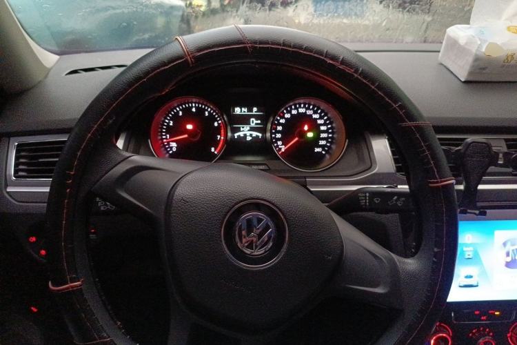 Used Volkswagen Bora 2018 1.5L Automatic Fashion Model Steering Wheel