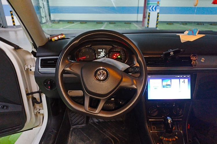 Used Volkswagen Bora 2018 1.5L Automatic Fashion Model Steering Wheel