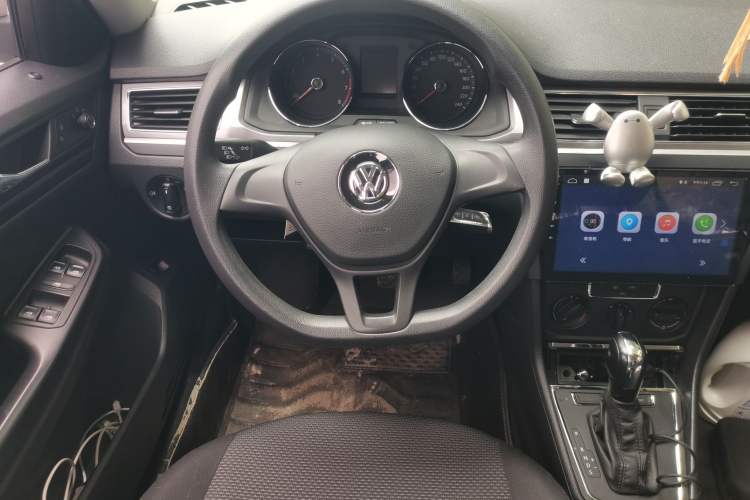 Used Volkswagen Bora 2018 1.5L Automatic Fashion Model Steering Wheel