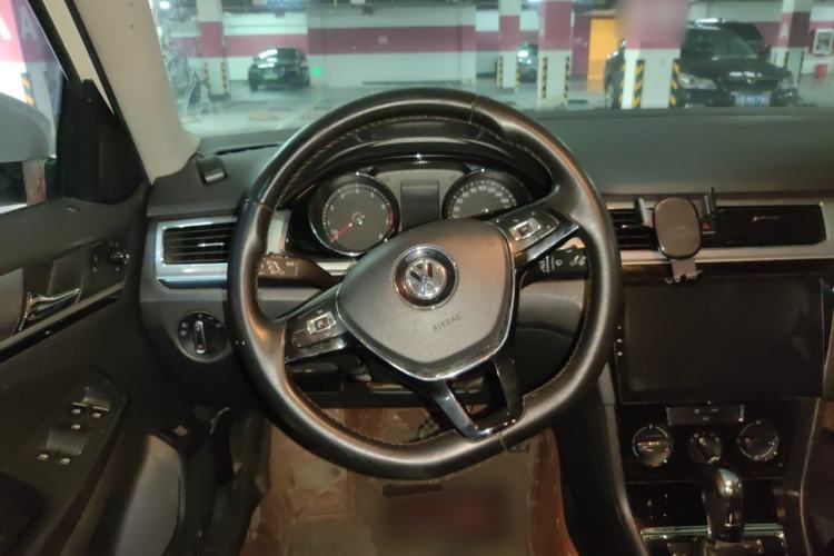 Used Volkswagen Bora 2018 1.5L Automatic Comfort Model Steering Wheel