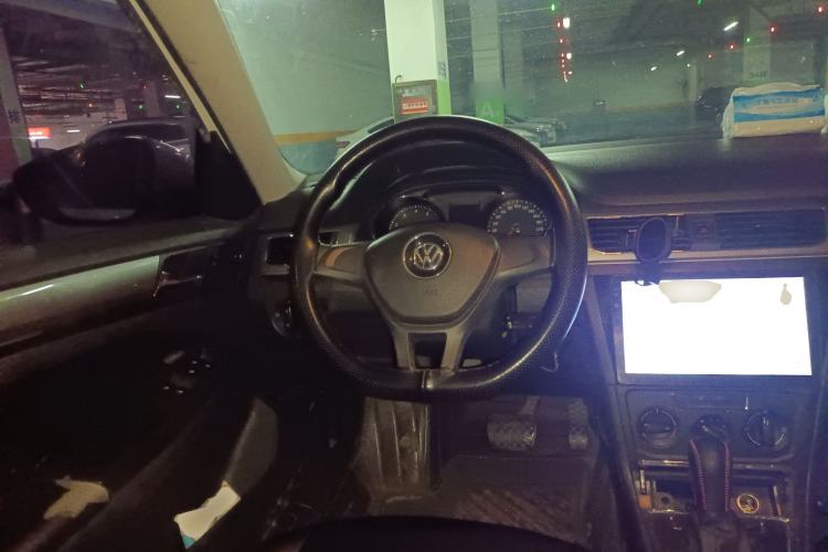 Used Volkswagen Bora 2018 1.5L Automatic Fashion Model Steering Wheel