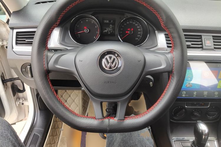 Used Volkswagen Bora 2018 1.5L Automatic Fashion Model Steering Wheel