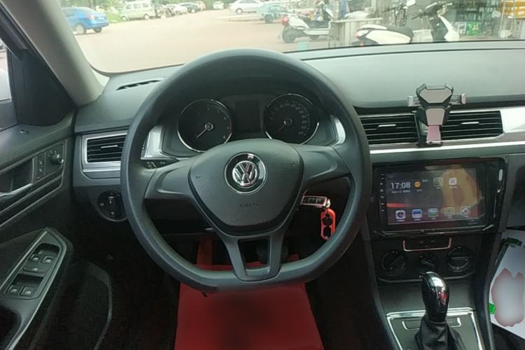 Used Volkswagen Bora 2018 1.5L Automatic Fashion Model Steering Wheel